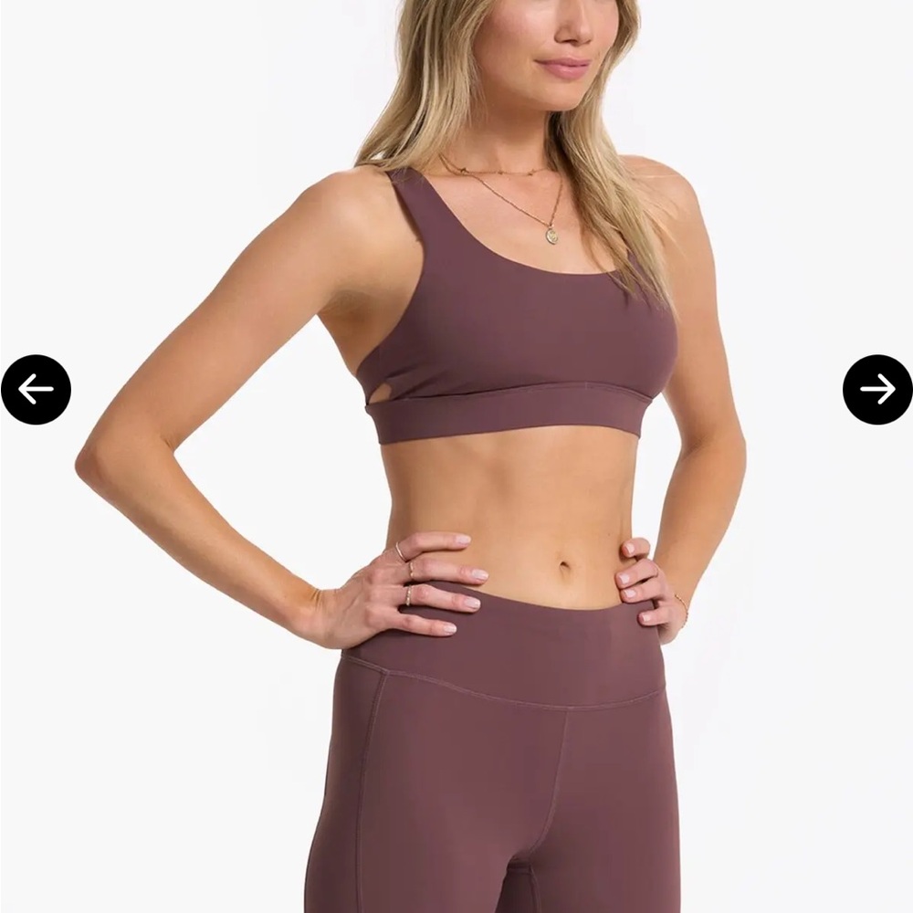 Vuori Set New with Tags bra and leggings